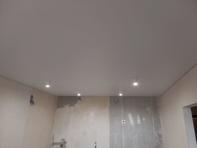 Натяжной потолок 15м² - 15500 ₽ 